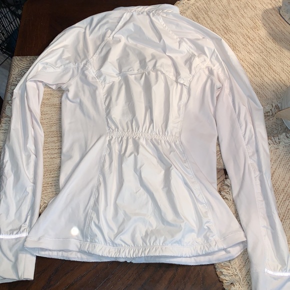Lululemon white windbreaker jacket size 4 - Picture 6 of 10